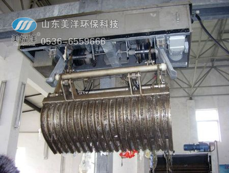 點(diǎn)擊查看詳細(xì)信息<br>標(biāo)題：抓斗式機(jī)械格柵 閱讀次數(shù)：4311